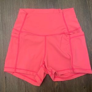 Ethos All Day Compression Athletic Yoga Shorts in Bright Pink XS